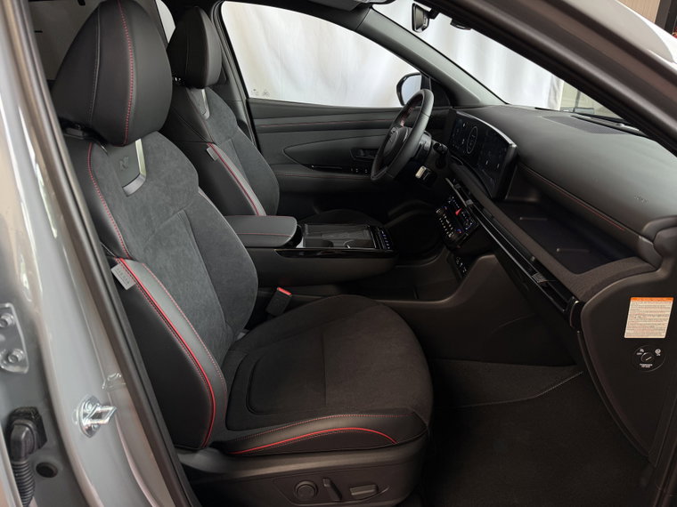 Vehicle Image 37