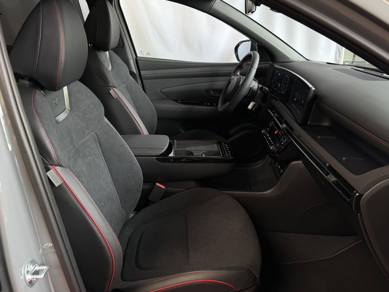 Vehicle Image 38
