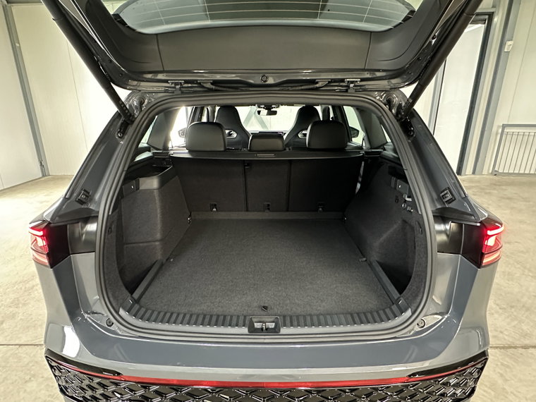 Vehicle Image 26