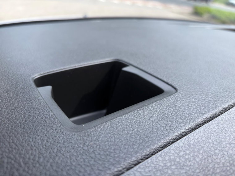 Vehicle Image 40