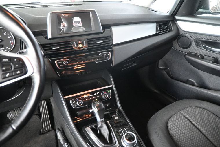 Vehicle Image 36
