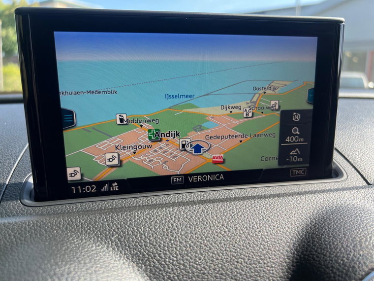 Vehicle Image 13