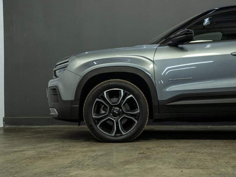 Vehicle Image 40