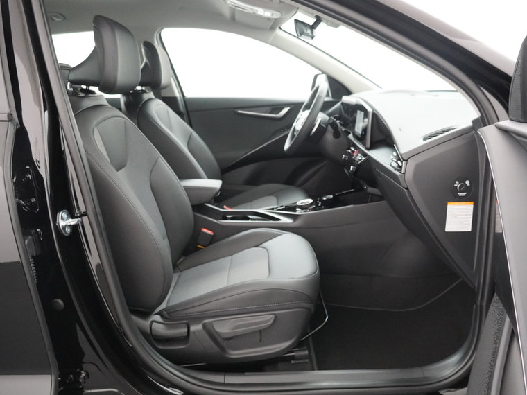 Vehicle Image 38
