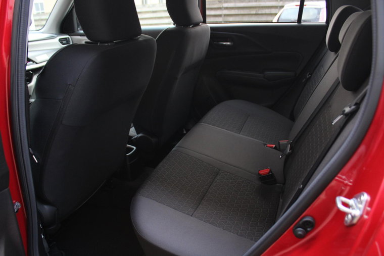 Vehicle Image 15