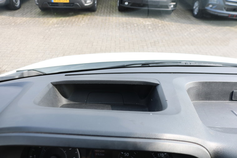 Vehicle Image 28