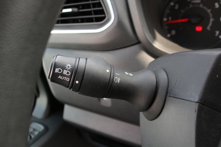 Vehicle Image 32