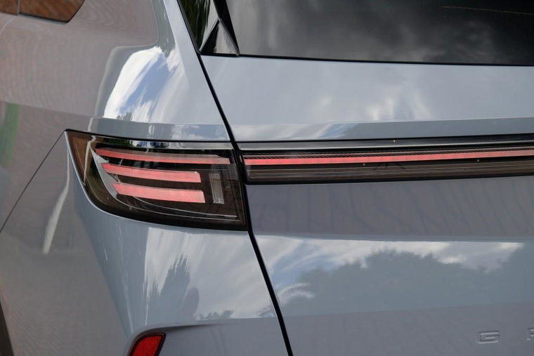 Vehicle Image 30