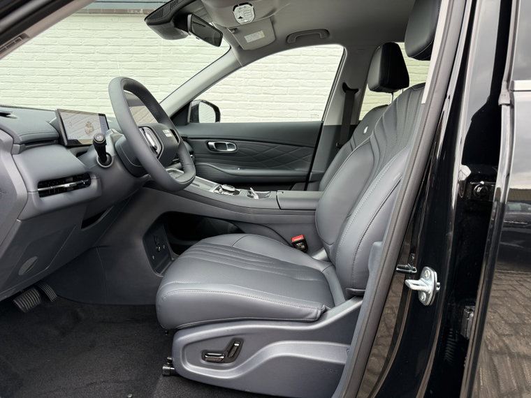 Vehicle Image 26