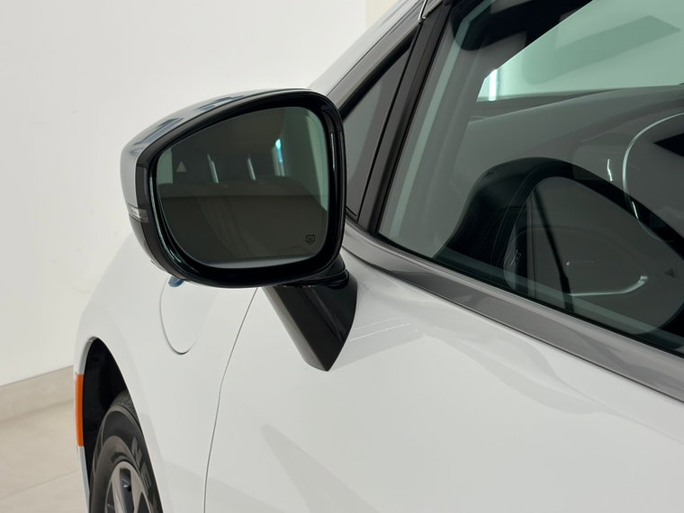 Vehicle Image 38