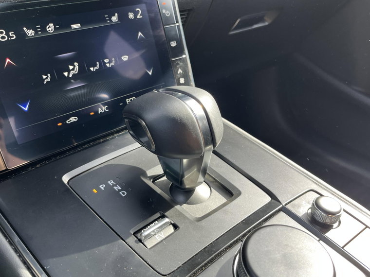 Vehicle Image 23
