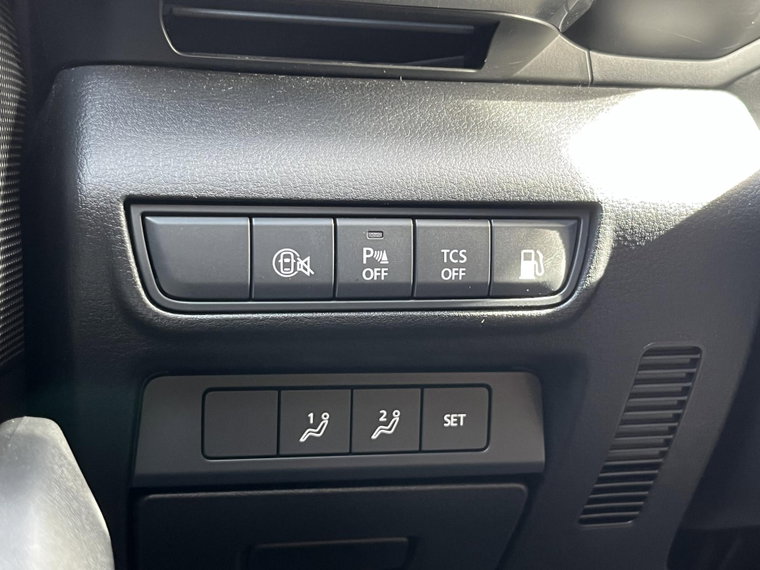Vehicle Image 35