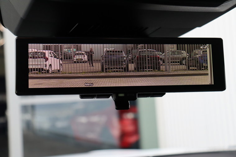 Vehicle Image 30