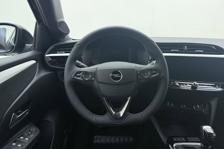 Vehicle Image 23