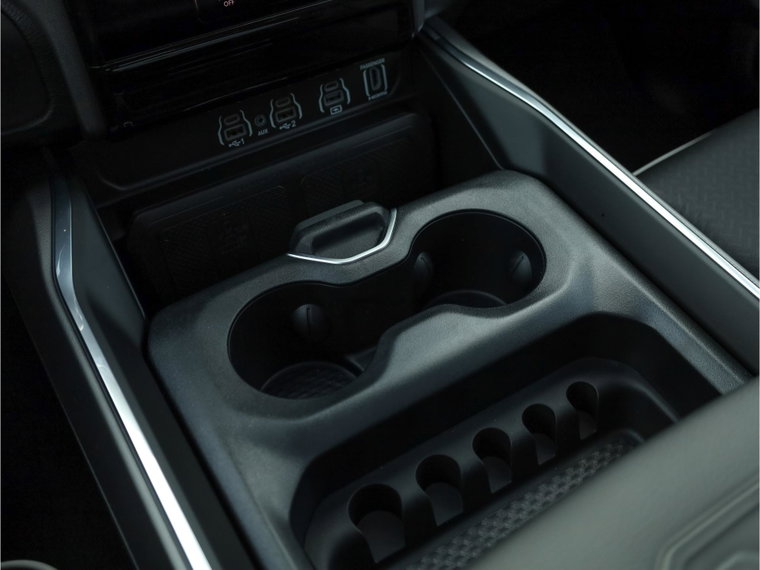 Vehicle Image 37