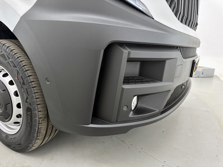 Vehicle Image 38