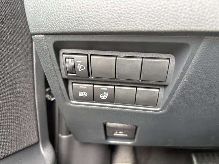 Vehicle Image 23