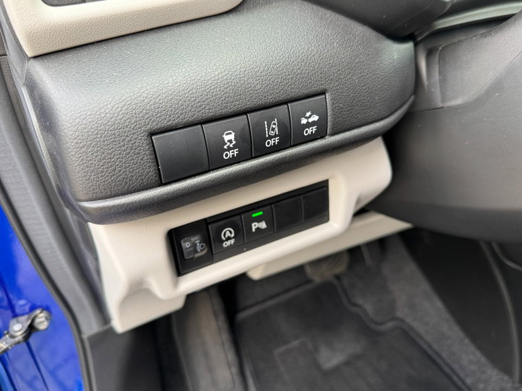 Vehicle Image 17