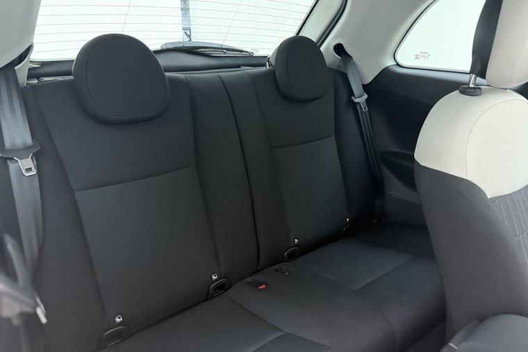 Vehicle Image 16