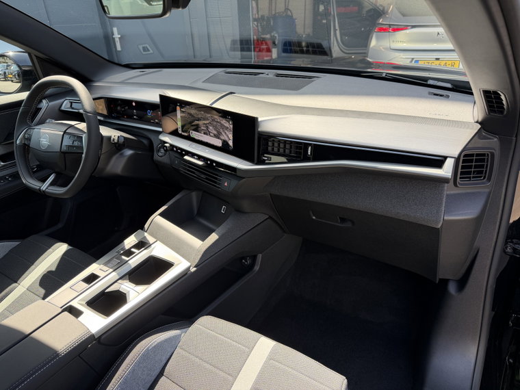 Vehicle Image 39