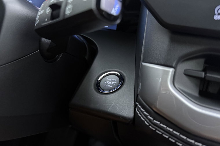 Vehicle Image 38