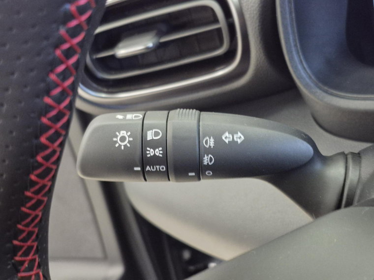 Vehicle Image 27