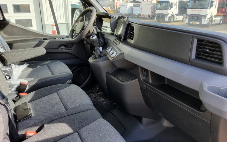 Vehicle Image 22