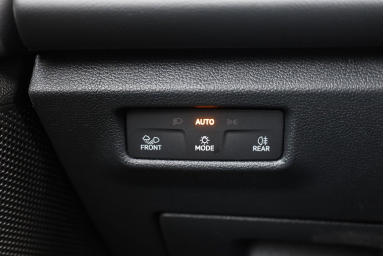 Vehicle Image 17