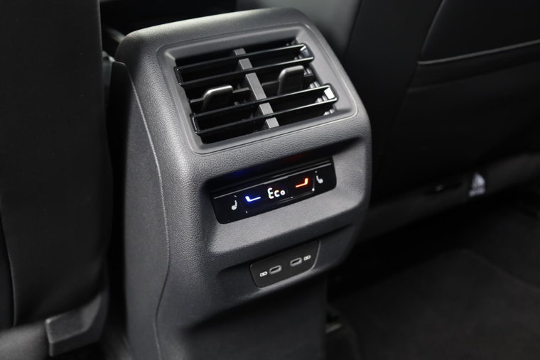 Vehicle Image 41