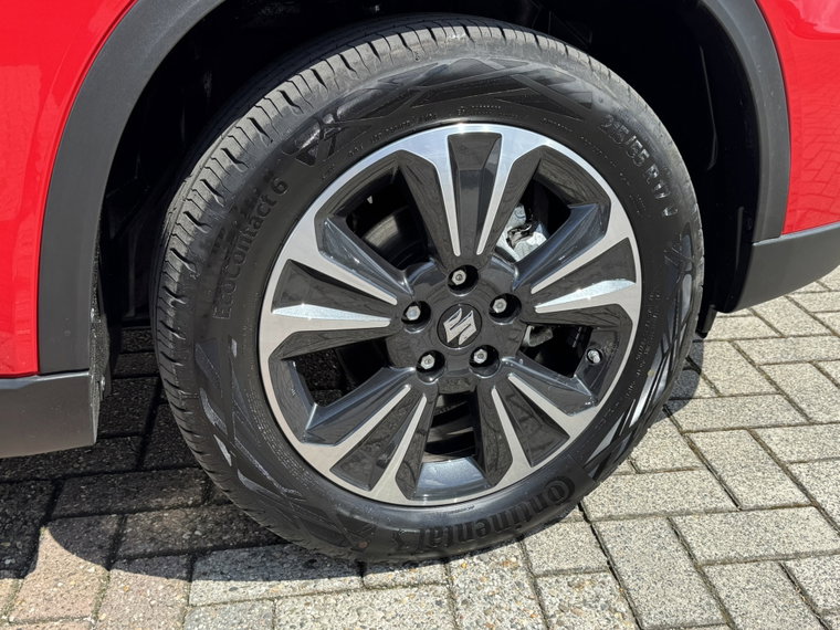 Vehicle Image 16