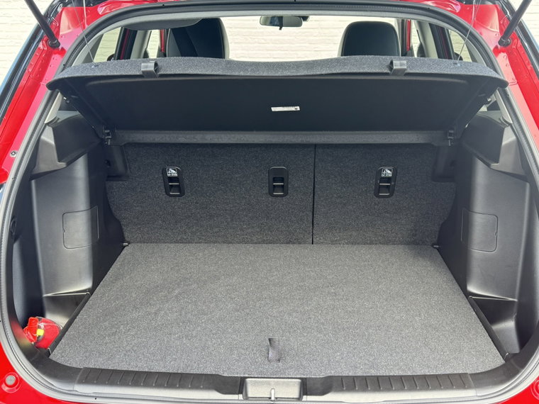 Vehicle Image 38