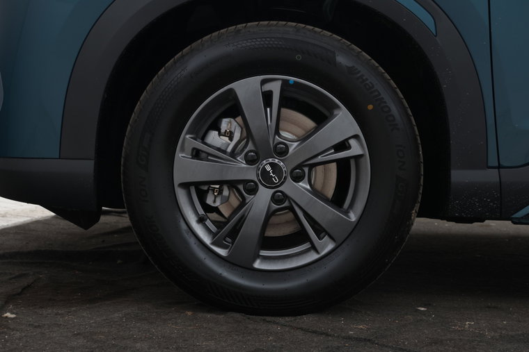 Vehicle Image 7