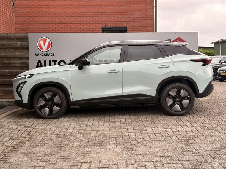Vehicle Image 11