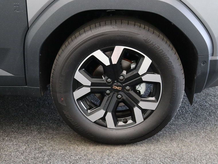 Vehicle Image 37
