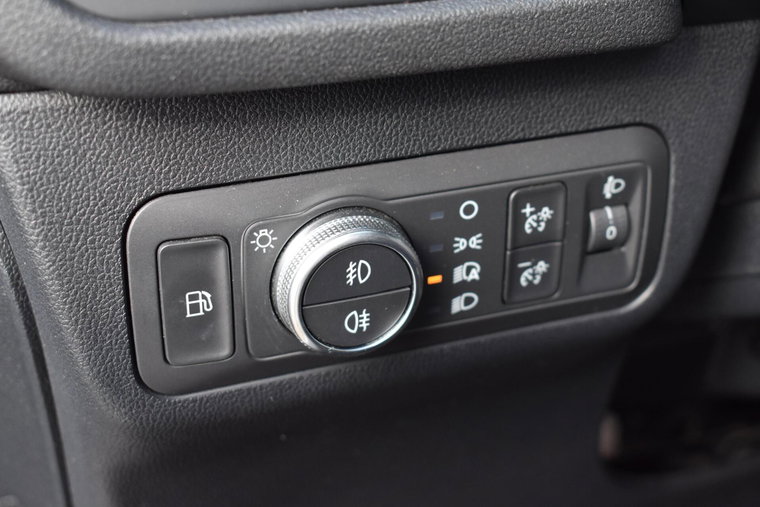 Vehicle Image 24