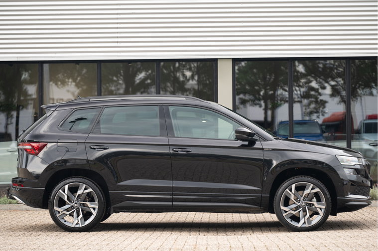 Vehicle Image 6