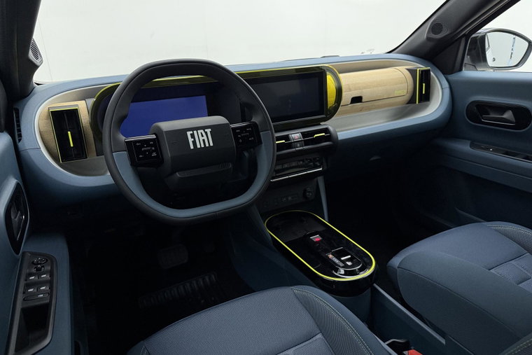 Vehicle Image 15