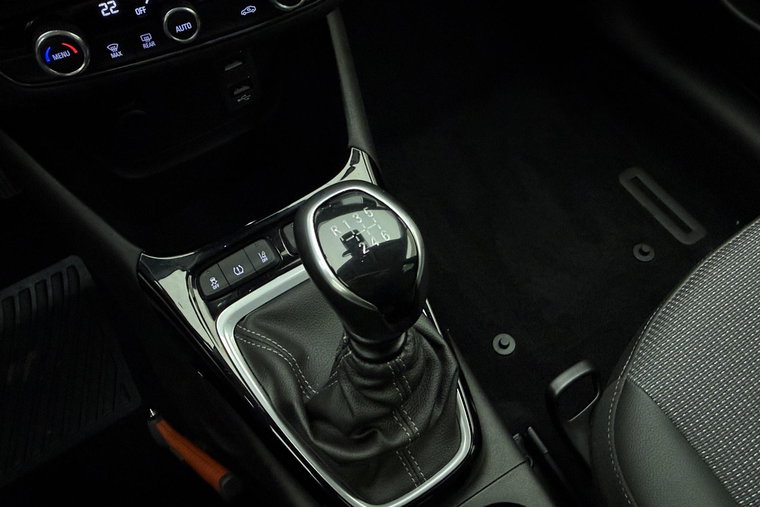 Vehicle Image 24