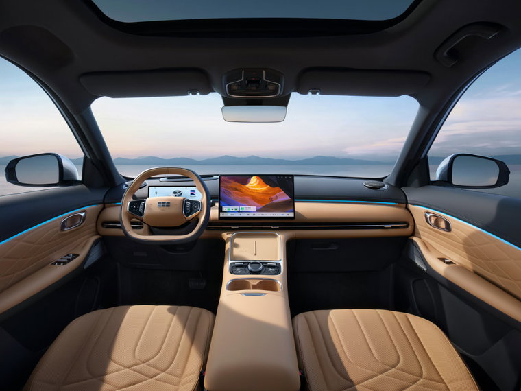 Vehicle Image 8