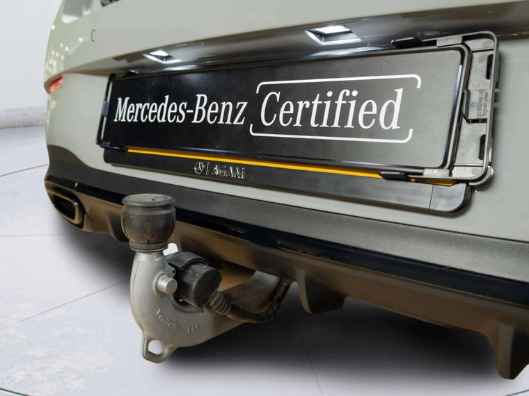 Vehicle Image 29