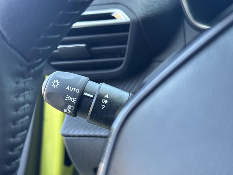 Vehicle Image 33