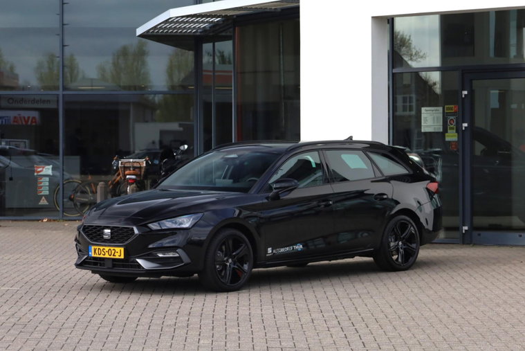 Vehicle Image 43