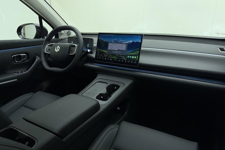 Vehicle Image 18