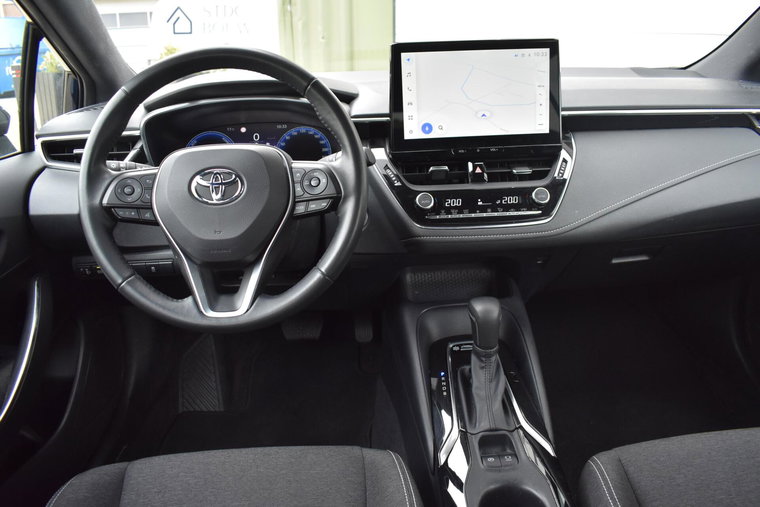 Vehicle Image 12