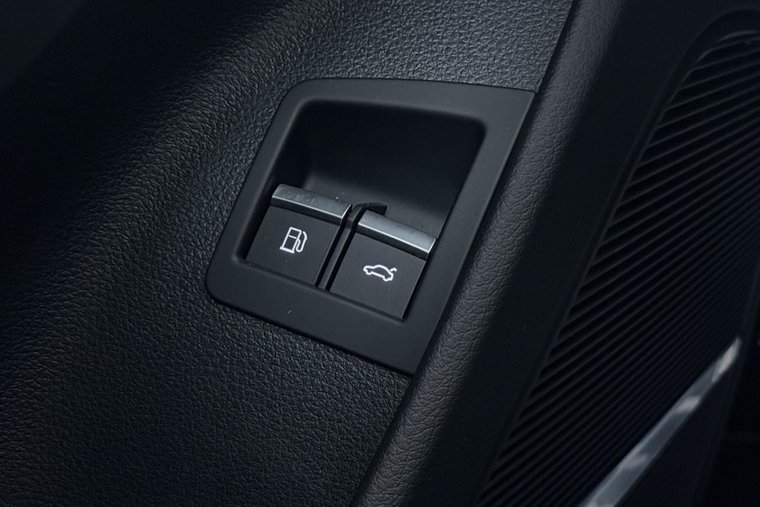 Vehicle Image 52