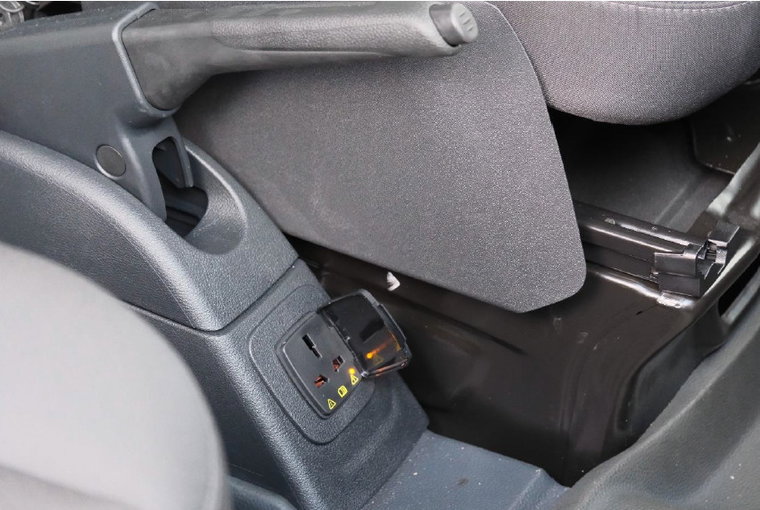 Vehicle Image 23