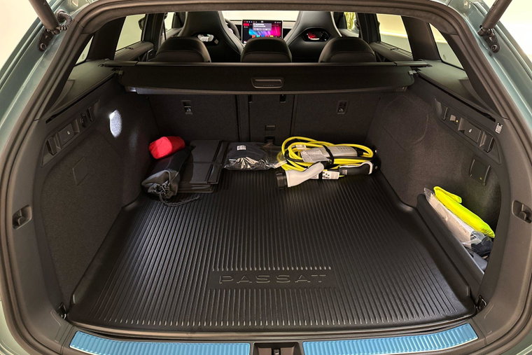 Vehicle Image 35