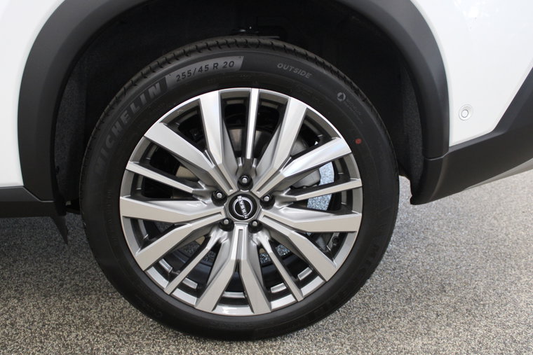 Vehicle Image 30