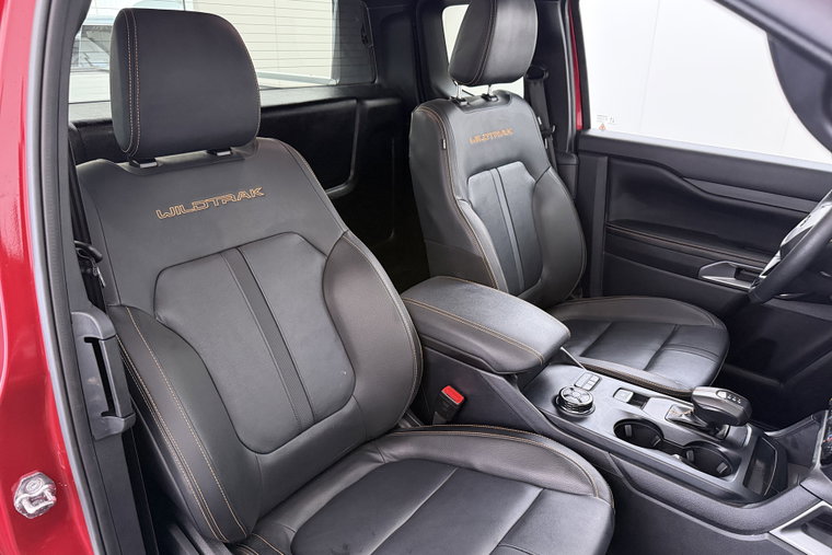 Vehicle Image 13