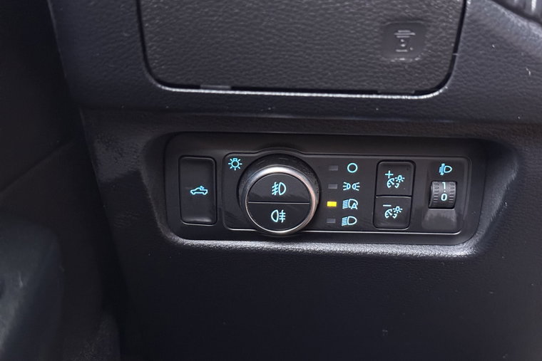 Vehicle Image 18